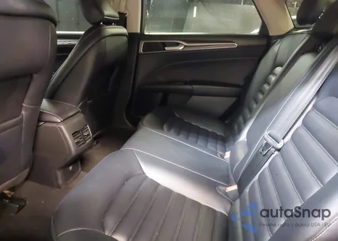 2019 Ford Fusion Hybrid Sel z USA, uszkodzony, nr VIN 3FA6P0MU3KR180053